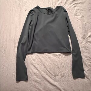 Cropped Long Sleeve Green Top